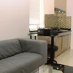 Elegant And Comfy 1Br Apartment At Marina Ancol By Travelio