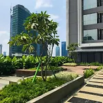 Great Deal Studio Apartment At The Newton Ciputra World 2 By Travelio