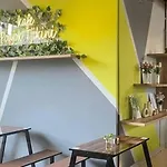 Whiz Hotel Cikini Jakarta