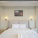 Cove Odilia Suite