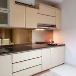 Minimalist And Comfy 1Br At The Boulevard Apartment By Travelio