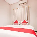 Oyo 148 Cempaka Place Homestay