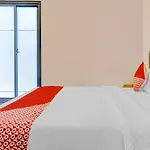 OYO 90635 Tango Juliet Residence