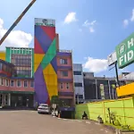 Townhouse Oak Hotel Fiducia Pasar Minggu