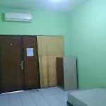 Oyo Life Kost Ijo Tembok Tinggi