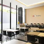 Amaris Hotel Pasar Baru