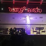 RedStar Hotel