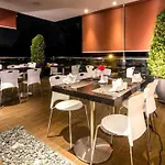 RedStar Hotel