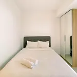 Cozy Studio Room At West Vista Apartment By Travelio