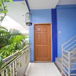 Reddoorz Plus Near Cibubur Junction