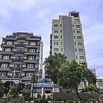 Reddoorz Premium @ Thamrin Kebon Sirih