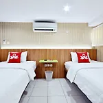 Reddoorz Near Pasar Tanah Abang