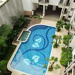 Spacious Studio Apartment Signature Park Grande By Travelio