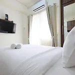 Comfy Studio Apartment @ Green Pramuka City By Travelio