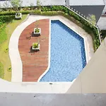Splendor Pool View 2Br Elpis Residence Apartment By Travelio