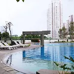 Homey 1Br At The Wave Near Epicentrum Kuningan By Travelio