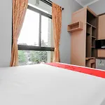 Reddoorz Near Manggarai Station 2