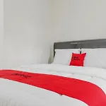 Reddoorz Plus Near Upn Veteran Jakarta