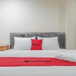 RedDoorz @ Jalan Biak Roxy Jakarta