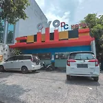 Oyo 161 Dc Hotel Utan Kayu