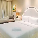 Elegant Studio Menteng Park Apartment By Travelio