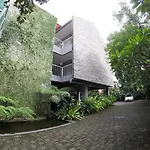 2510 Urbanliving