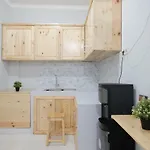 Reddoorz Syariah Near Siloam Hospital Kebon Jeruk