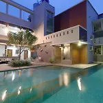 Mutiara Suites