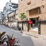 Reddoorz Plus Near Hayam Wuruk 2