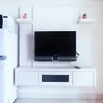 1 Bedroom The Wave Epicentrum By Travelio