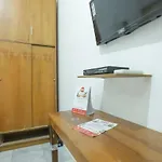 Oyo 150 Harmoni Residence