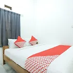 Oyo 150 Harmoni Residence