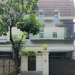 Blossom Resident Blok M