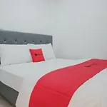 Reddoorz Near Taman Palem