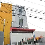 Kamar Keluarga Averio