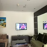 Apartemen Startegis Di Mega Kuningan