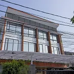 Reddoorz At Mampang Prapatan