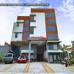 Zen Rooms Uptown Residence Syariah