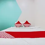 Oyo 127 W Residence