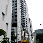 Homey Minimalist Studio Apartment At Menteng Square By Travelio