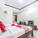 Oyo 1667 Wisma Lux Barkah