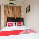 Oyo 1672 Wisma Barkah