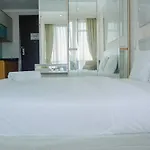 Relaxing Studio Apartment At Menteng Park By Travelio