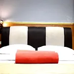 Grand Batik Inn