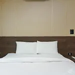 Cozy And Comfy 2Br Citralake Suites Apartment By Travelio