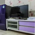 Posh 2Br Apartment At Green Bay Pluit By Travelio