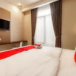 Reddoorz Plus Near Lippo Mall Kemang 2