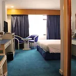 Arnava Hotel Senen