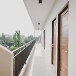 Reddoorz Near Taman Palem