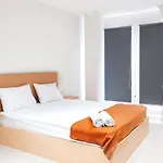 Urooms Senayan